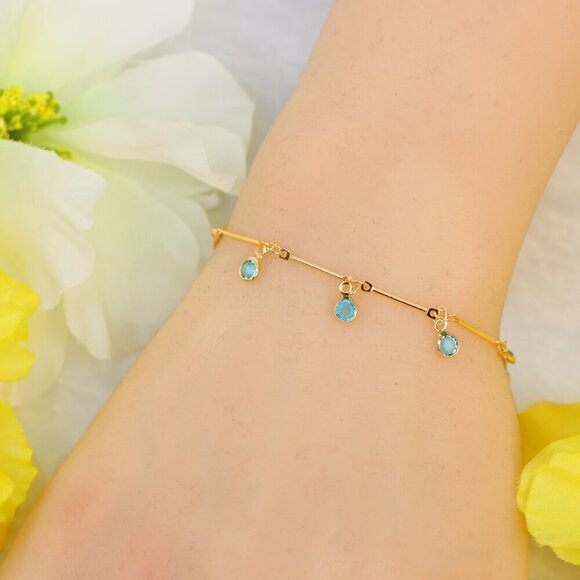 Minimalist Bracelet, Sleek & Modern Design, Women’s Fashion, YC110500-B - Picture 5 of 10